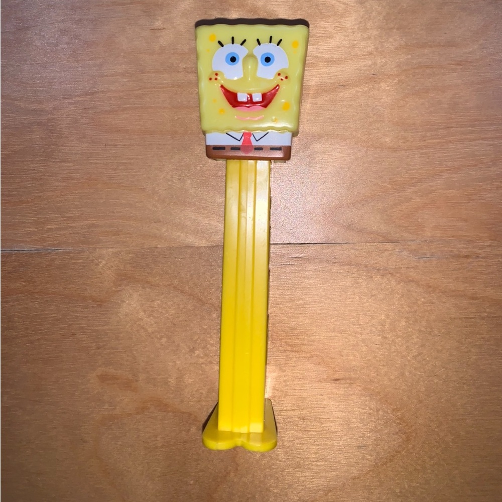 Vintage 2004 SpongeBob SquarePants PEZ Dispenser | Yellow Stem | Made in Hungary